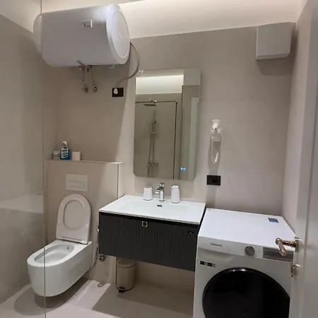 Bjorn Apartment