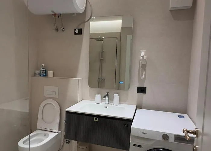 Bjorn Apartment